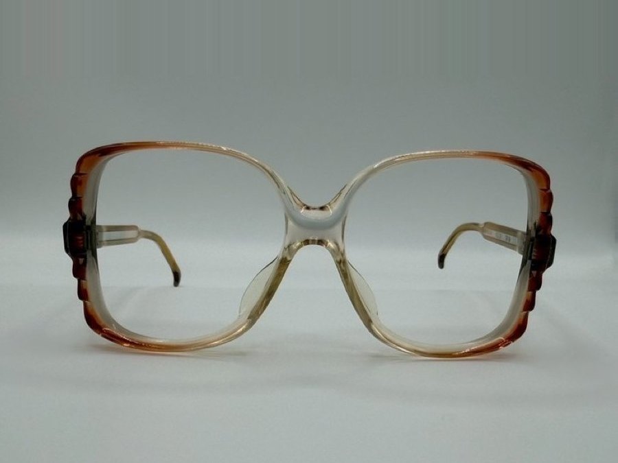 THICK RIM vintage eyewear
